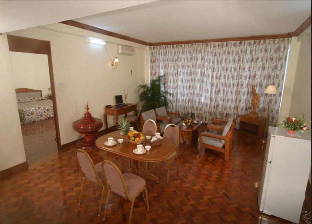 Yuzana Hotel Yangon Exterior photo