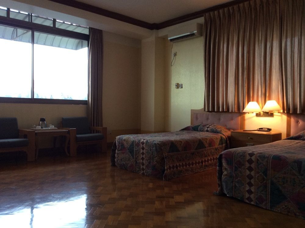 Yuzana Hotel Yangon Exterior photo